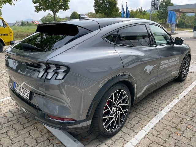Ford Mustang Mach-E