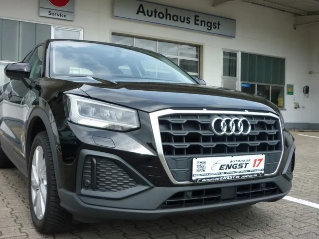 Audi Q2 30 TFSI AHK | Navi | LED 2021 Benzine