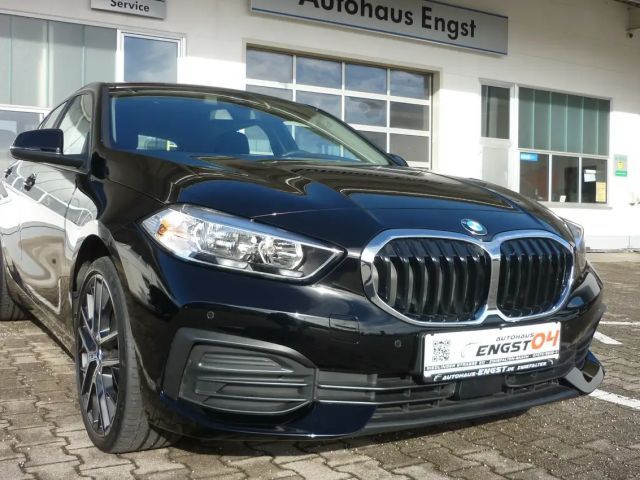 BMW 118 i Advantage 1.5 l NAVI | 19 Zoll | SH | PDC | Temp 2020 Benzine