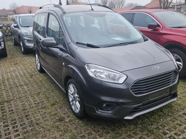 Ford Tourneo Courier