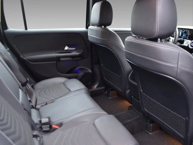 Mercedes-Benz GLB 220