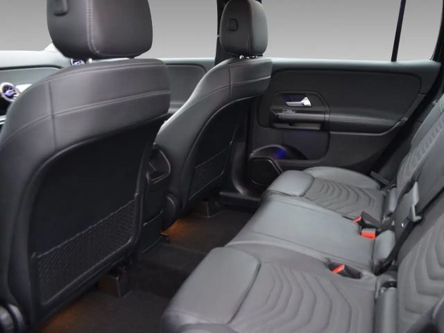 Mercedes-Benz GLB 220