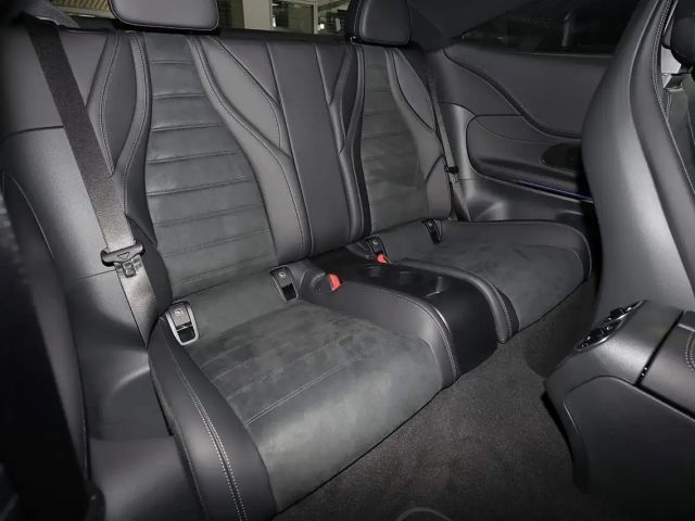 Mercedes-Benz CLE 200