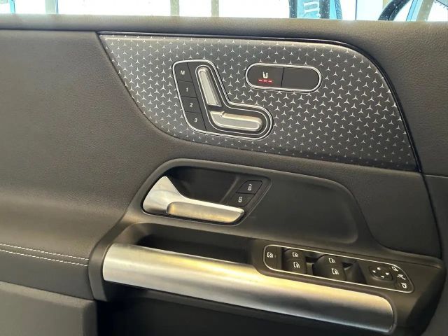 Mercedes-Benz B 220