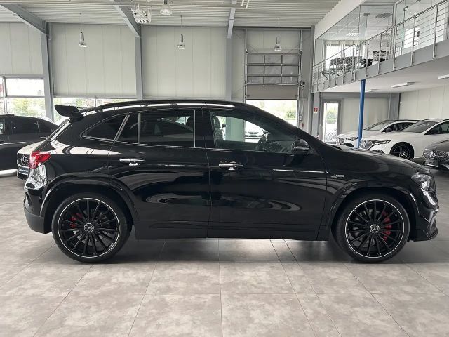 Mercedes-Benz GLA 35 AMG