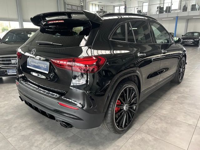 Mercedes-Benz GLA 35 AMG