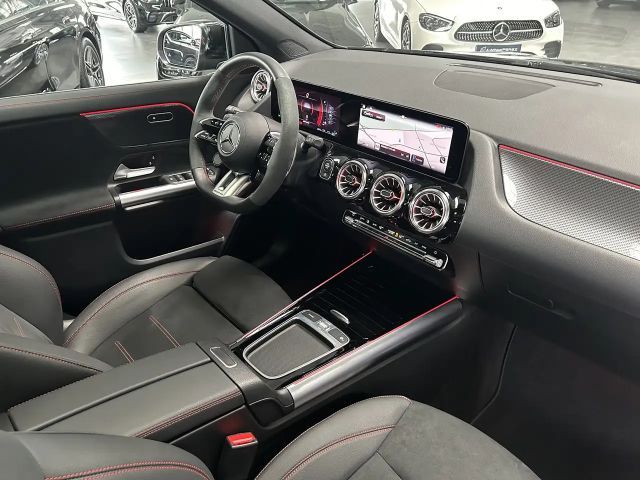 Mercedes-Benz GLA 35 AMG