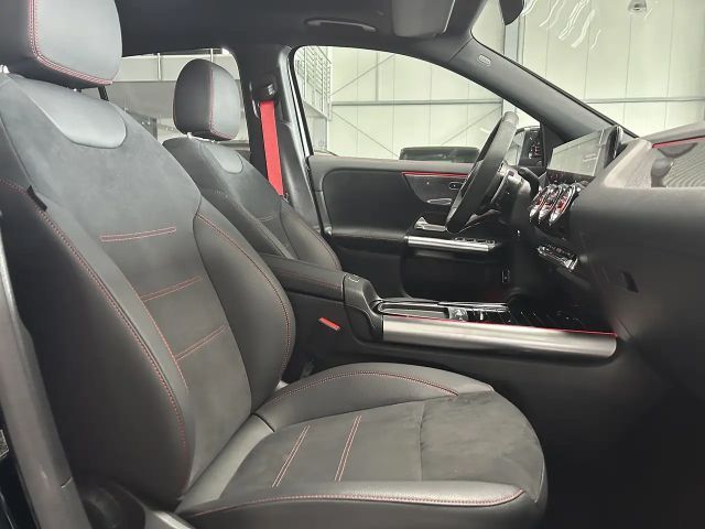 Mercedes-Benz GLA 35 AMG