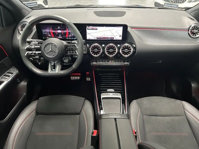 Mercedes-Benz GLA 35 AMG