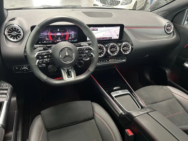 Mercedes-Benz GLA 35 AMG