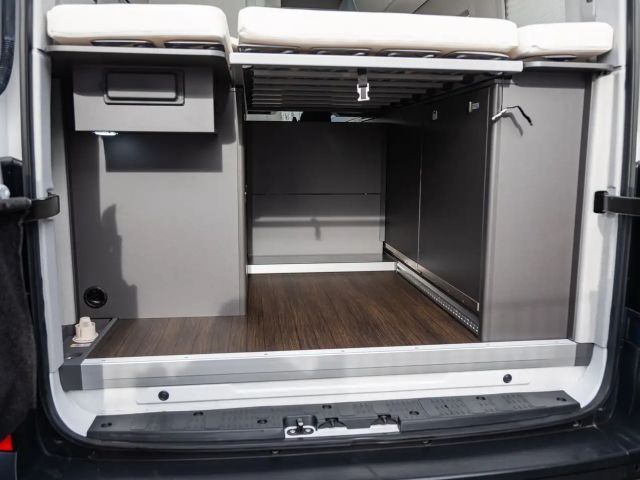 Volkswagen Grand California