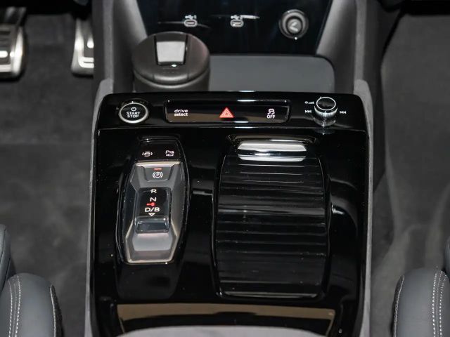 Audi Q6