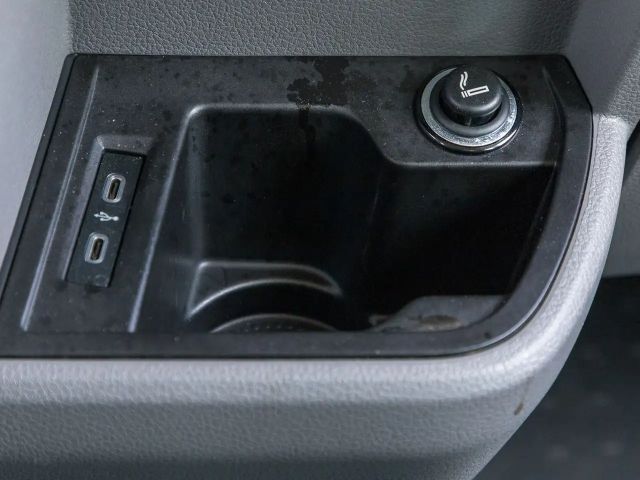 Volkswagen T6.1 Caravelle