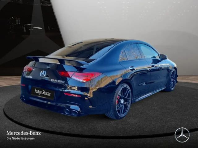 Mercedes-Benz CLA 45 AMG