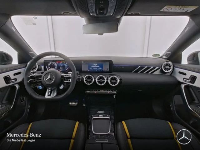Mercedes-Benz CLA 45 AMG