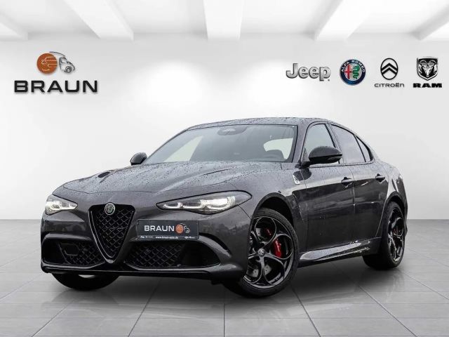Alfa Romeo Giulia 2025 Benzine