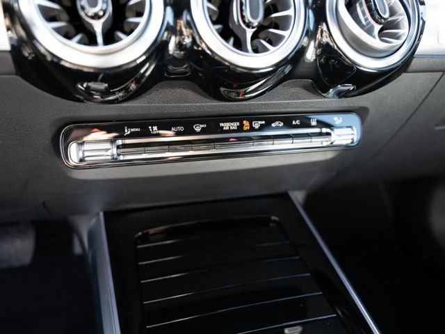 Mercedes-Benz EQB 350