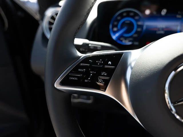 Mercedes-Benz EQB 350