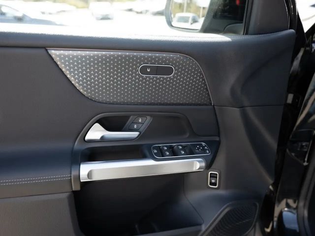 Mercedes-Benz EQB 350