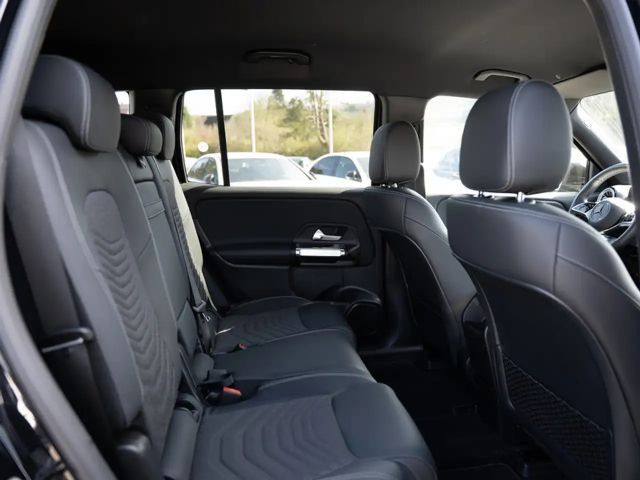 Mercedes-Benz EQB 350