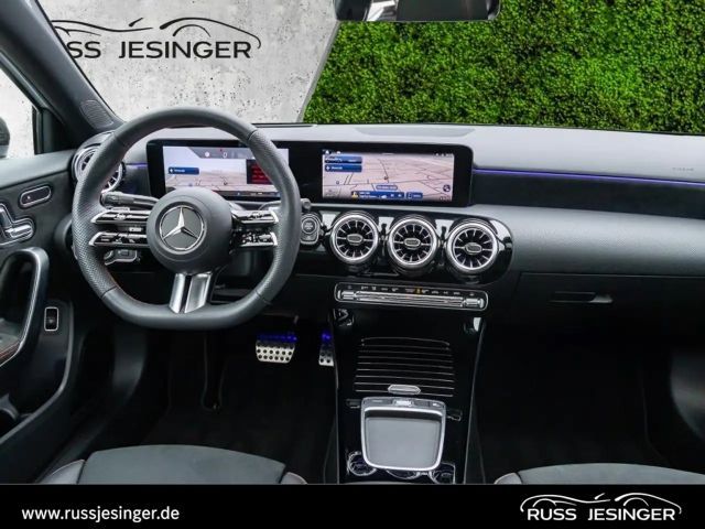 Mercedes-Benz A 220