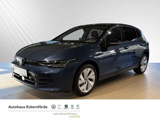 Volkswagen Golf VIII 1,5 Life Klima Einparkhilfe Klima 2025 Benzine