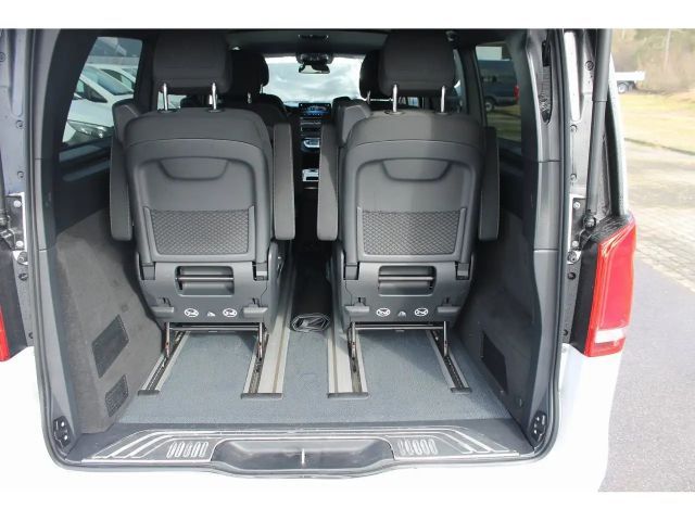 Mercedes-Benz V 220