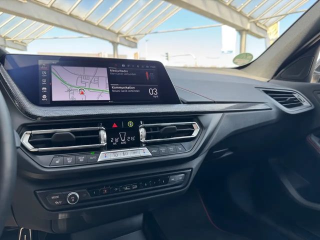 BMW 128