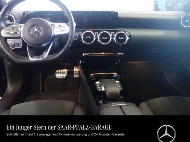 Mercedes-Benz CLA 220