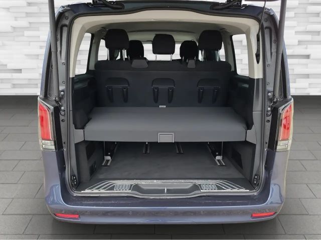 Mercedes-Benz V 220