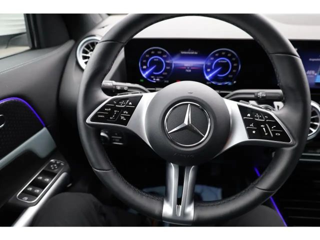 Mercedes-Benz EQA 300
