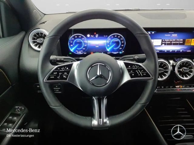 Mercedes-Benz EQA 300