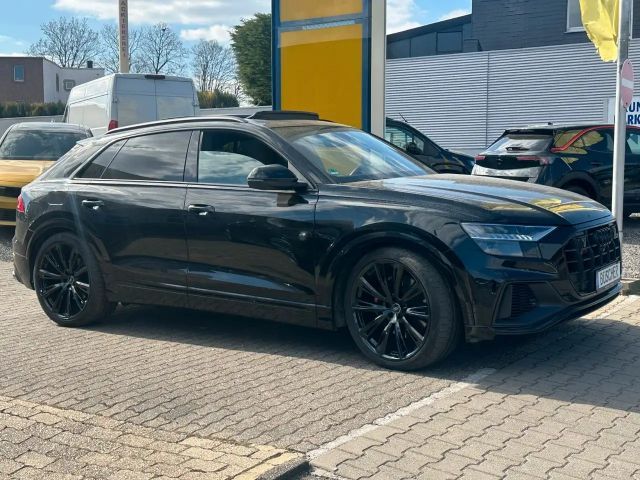 Audi SQ8 2023 Benzine