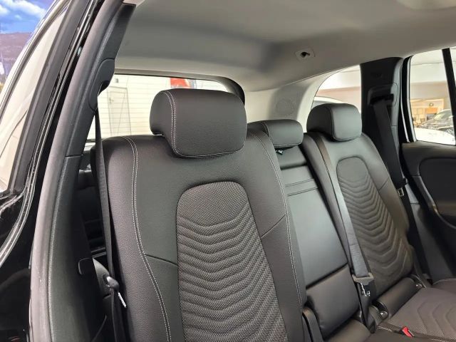 Mercedes-Benz GLB 250