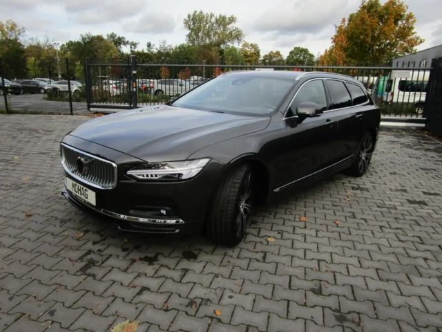 Volvo V90 Plus Bright B4 *Standheizung*360-Grad-Kamera* 2023 Benzine