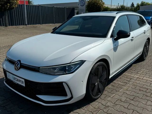 Volkswagen Passat Variant 2.0 TDI R-Line Black Style 2024 Diesel