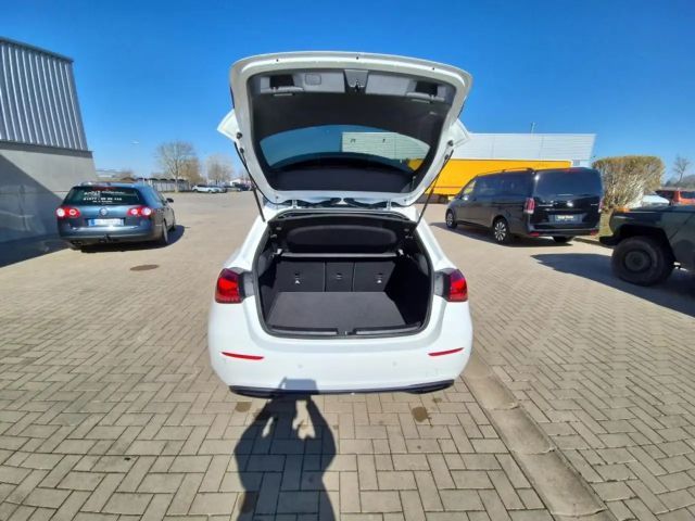 Mercedes-Benz A 220