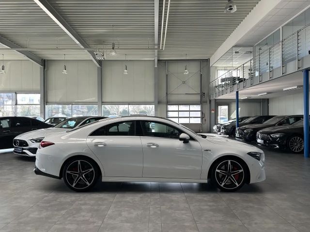 Mercedes-Benz CLA 45 AMG