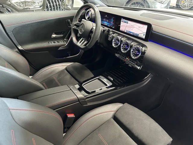 Mercedes-Benz CLA 45 AMG