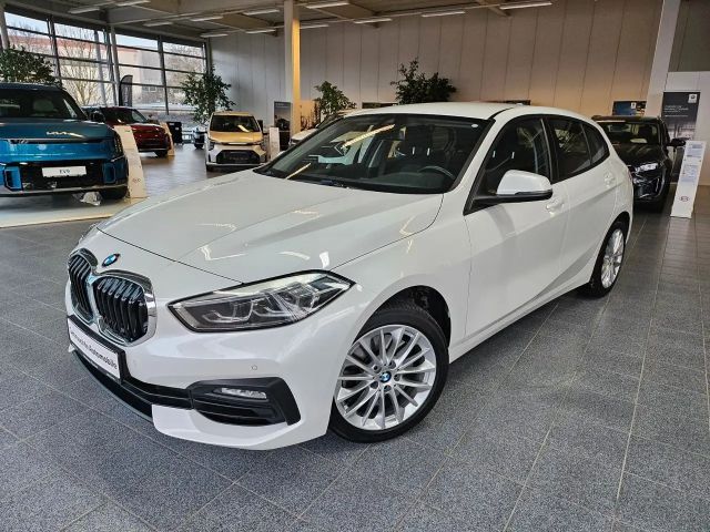 BMW 120 2021 Benzine