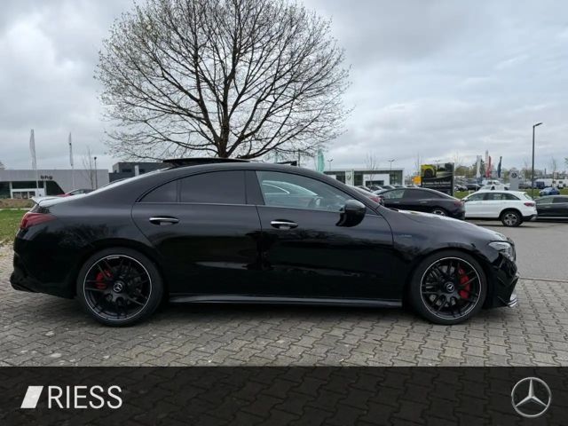 Mercedes-Benz CLA 45 AMG