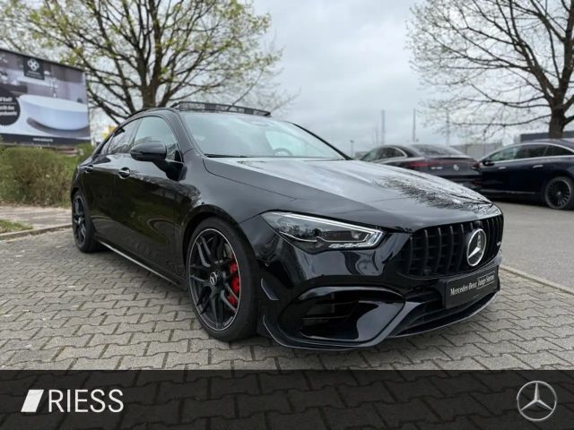 Mercedes-Benz CLA 45 AMG