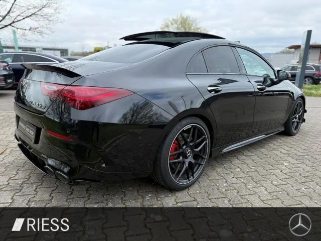 Mercedes-Benz CLA 45 AMG