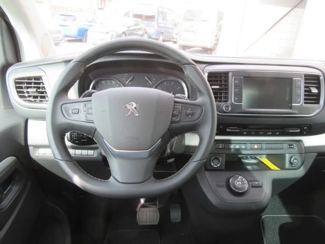 Peugeot Traveller