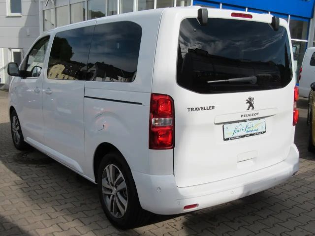 Peugeot Traveller