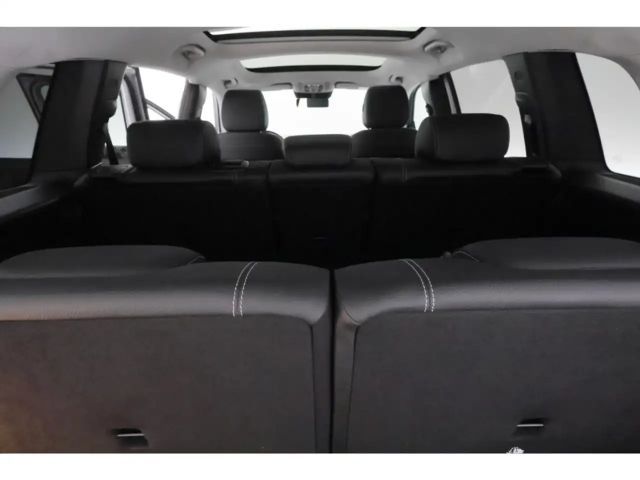Mercedes-Benz GLB 220