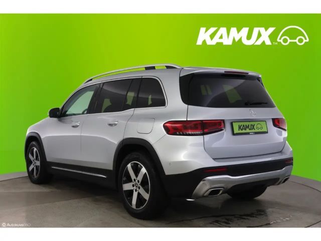 Mercedes-Benz GLB 220