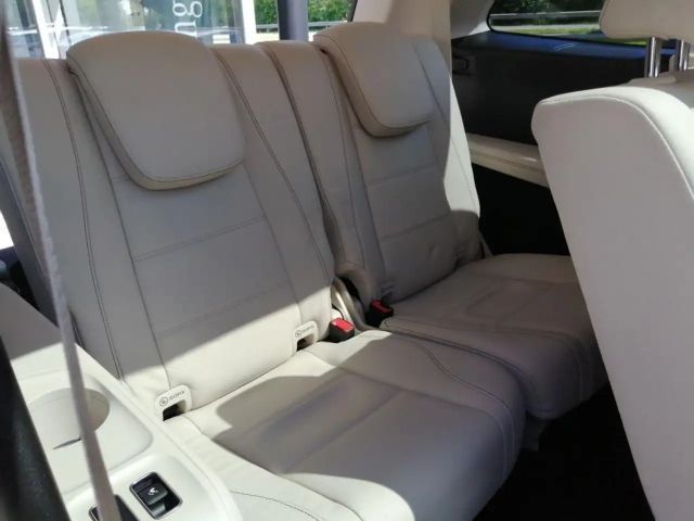 Mercedes-Benz GLS 400