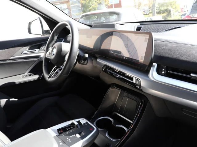 BMW iX2