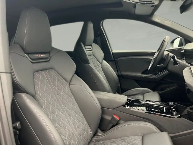 Audi Q6